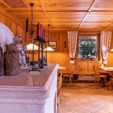 Sweet Cherry - Boutique & Tyrol 3*