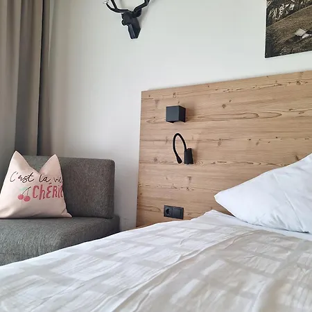 Sweet Cherry - Boutique & Tyrol 3*