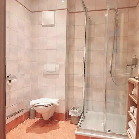 Hotel Sweet Cherry - Boutique & Tyrol 3*