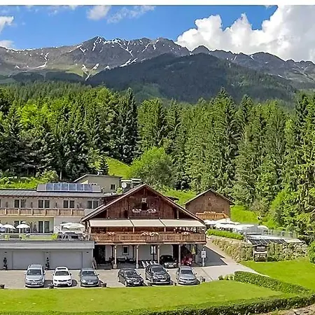 Sweet Cherry - Boutique & Tyrol 3*