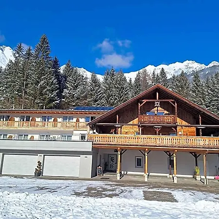 Sweet Cherry - Boutique & Tyrol 3*