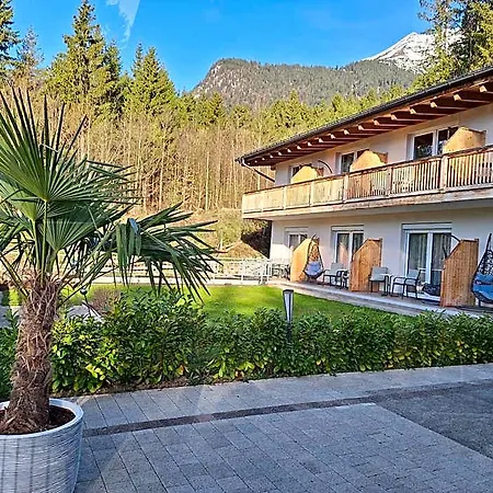 Otel Sweet Cherry - Boutique & Tyrol 3*
