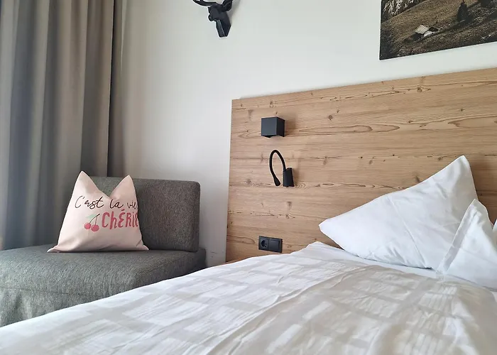 Sweet Cherry - Boutique & Tyrol 3*