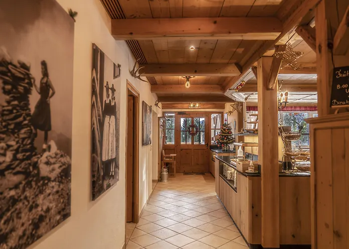 Sweet Cherry - Boutique & Tyrol 3*