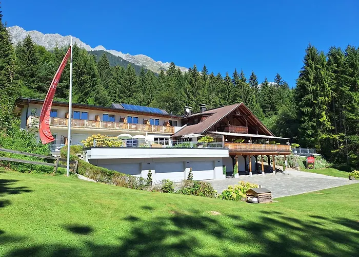 Sweet Cherry - Boutique & Tyrol 3*