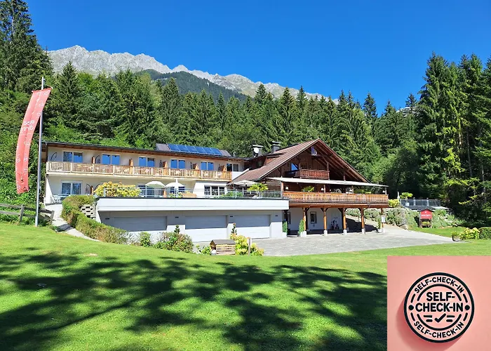 Sweet Cherry - Boutique & Tyrol 3*